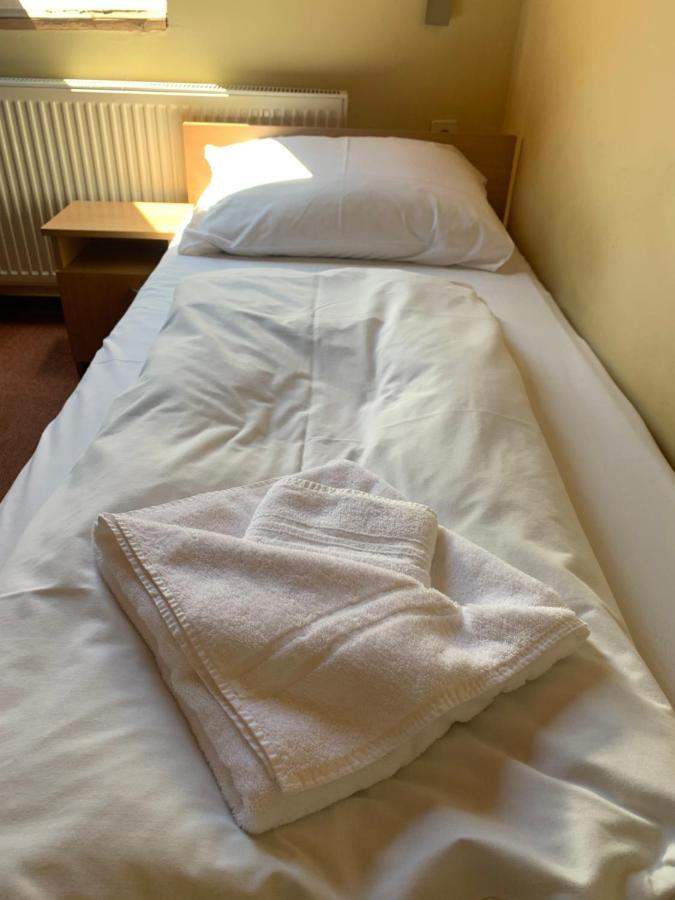 City Hotel Agoston Peçuy Dış mekan fotoğraf