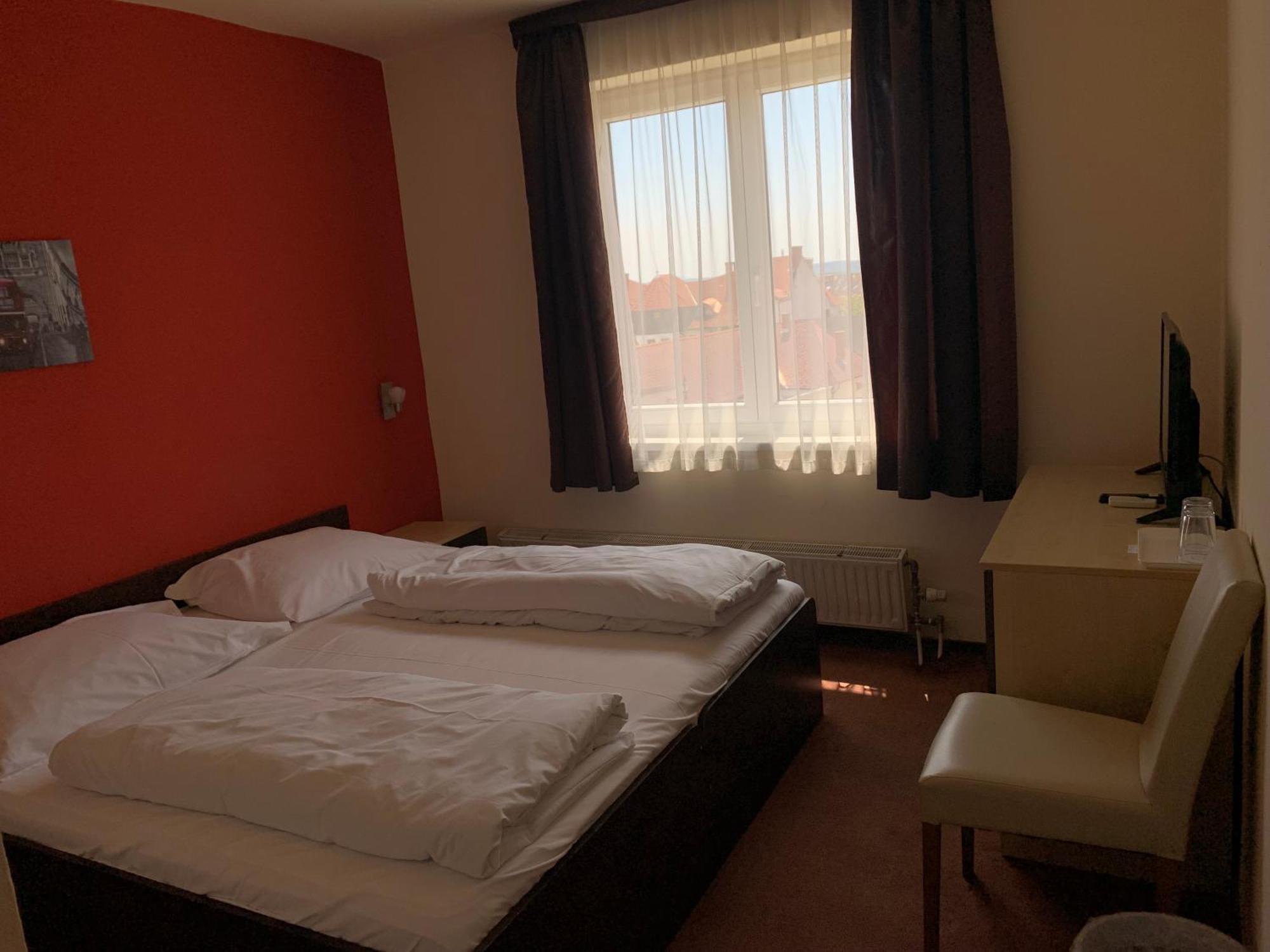 City Hotel Agoston Peçuy Dış mekan fotoğraf