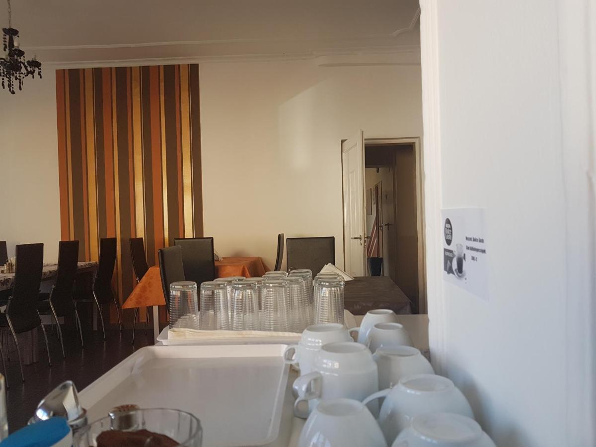 City Hotel Agoston Peçuy Dış mekan fotoğraf